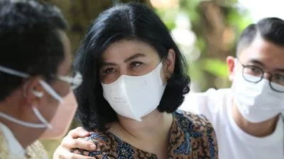Desiree Tembok Rumah Jadi Pemicu Kisruh Rumah Tangga