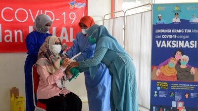 Jateng Tunggu Keputusan Pusat Terkait Vaksin Booster