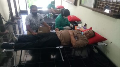 Puluhan Karyawan Perhutani Lakukan Donor Darah