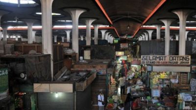 Ekonomi di Pasar Johar Semarang Mulai Bergeliat 