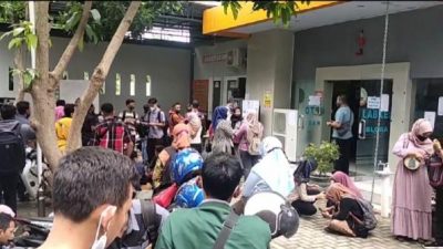 Warga di Blora Rela Antri Tes Narkoba untuk Persyaratan Seleksi Perangkat Desa