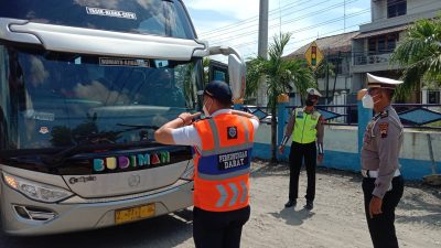 Petugas Gabungan Blora Sidak dan Pantau Terminal Cepu Jelang Tahun Baru 2022