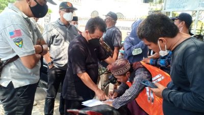 Antisipasi Adanya Tarif Parkir ‘Mark Up’, Satpol PP Sidak Parkir Lawang Sewu