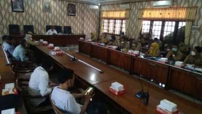 Cemari Lingkungan, Ketua DPRD Demak Perintahkan Peternakan Ayam di Desa Surodadi Ditutup