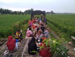 Wow! Pasar Tiban ‘Pinggir Sawah’ di Blora Omset Per Minggunya Capai Jutaan Rupiah