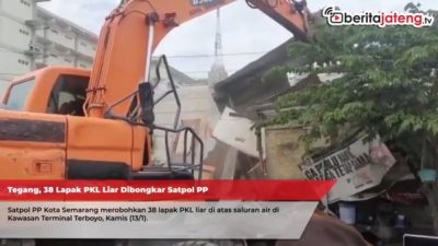 Lapak PKL Liar Dibongkar Satpol PP