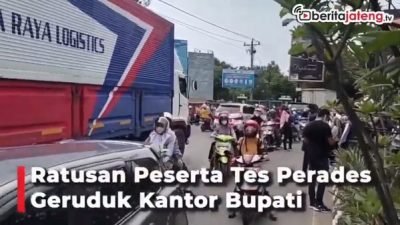 Ratusan Peserta Test Perades Gerudug Kantor Bupati