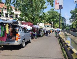 Dishub Semarang Sebut Parkir di Jalan Inspeksi Samping Lawang Sewu Liar