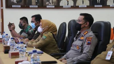 Gelombang Omikron Datang, Presiden Minta Kepala Daerah Percepat Vaksinasi dan Galakan Prokes