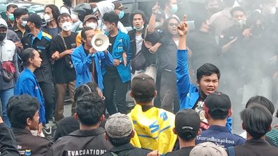 Aksi Demo Bela Wadas di Semarang Ricuh