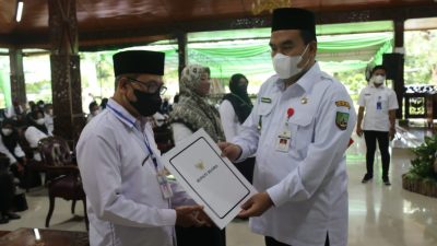 Ratusan Kepala Sekolah Baru Menerima SK dari BKD