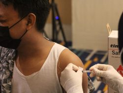 Hotel Santika Pekalongan Gelar Vaksinasi Booster Bagi Karyawan dan Masyarakat Umum