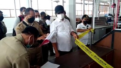 Tak Kunjung Ditempati, Satpol Segel 109 Lapak di Pasar Johar