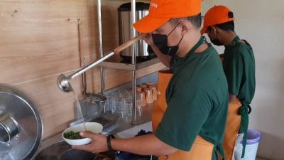 Manjakan Lidah dengan Kuliner Bakso Sarang Walet di Bakso Day Weleri