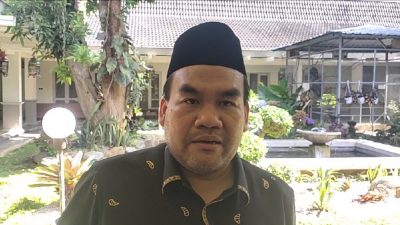 Pasca Ambruknya Panggung, Arief Rohman Janji Adakan Pengajian Akbar Gus Iqdam Tahun Depan