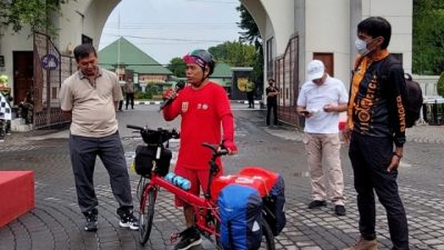 Photocycle Promosikan Perjalanan Gowes Semarang-Mandalika Lewat Foto