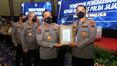 Bidhumas Polda Jateng Sabet Empat Penghargaan Dalam Rakernis Divhumas Polri