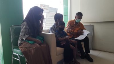 Tak Mampu Bawa Berobat Anak di RS, Wahyudi Bahagia Wabup Kendal Turun Tangan