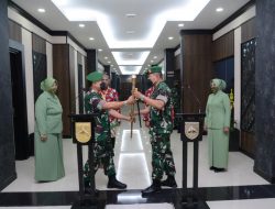 Tongkat Komando Pangdam IV/Diponegoro Diserahterimakan