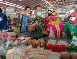 Sidak Pasar Tradisional, Dinkes Blora Temukan Bahan Makanan Mengandung Rodamin B