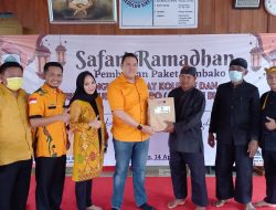 Ketum Kosgoro Dave Laksono Bagikan Ribuan Paket Sembako di Blora