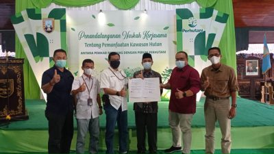 Ka Divre Jateng MoU Pemanfaatan Kawasan Hutan dengan Bupati Rembang