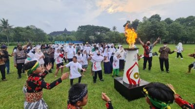 Disabel Intelektual Serukan Cinta dan Pesan Perdamaian di Borobudur