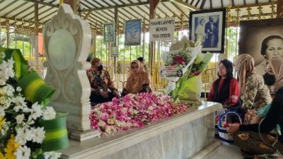 Pegadaian Kanwil XI Semarang Lakukan Ziarah Peringati Hari Kartini
