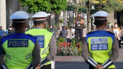 Pimpin Apel Operasi Ketupat Candi, Hendi Minta Personil Fokus Pengamanan Mudik