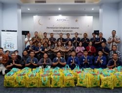 Aston Inn Pandanaran Semarang Bagikan Bingkisan Lebaran
