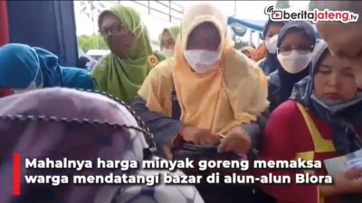 [Video] Warga Berebut Minyak Goreng Murah