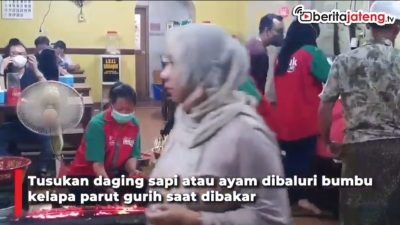 [Video] Sate Klopo Kuliner Khas Surabaya