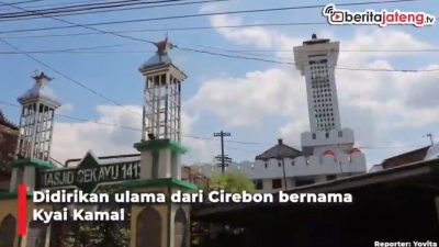 [Video] Berkunjung ke Masjid Tertua di Jateng