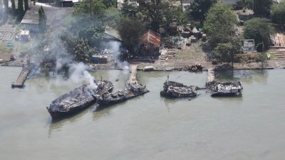 Polda Jateng Selidiki Penyebab Kebakaran 45 Kapal di Wijayapura Cilacap