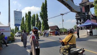 Petugas Gabungan Perketat Penjagaan di Perbatasan Jawa Tengah-Jawa Timur