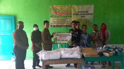 Perhutani Serahkan Bantuan TJSL untuk Kelompok 3 Perdifa Blora Rp 20.500.000