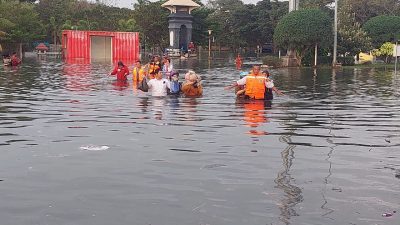 Pemda Diminta Siapkan Posko Darurat Lengkap dan Evakuasi Warga Terdampak Rob