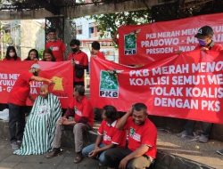 Kader PKB Merah Semarang Cukur Gundul Wujud Syukur Dukung Koalisi PKB-Gerindra di Pilpres 2024