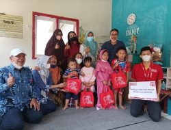 Kolaborasi Alfamart dan EMCO Toys Berbagi 2000 Paket Mainan untuk Anak Indonesia yang Membutuhkan