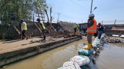 Pelindo Klarifikasi Isu Tanggul di Pelabuhan Tanjung Emas yang Kembali Jebol
