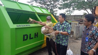 DLH Blora Terus Berinovasi Luncurkan Bak Sampah Terpilah