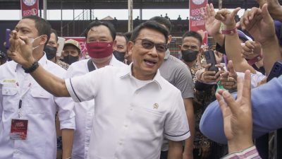 Ojo Kesusu, Moeldoko Ajak Relawan Jokowi Fokus Selesaikan Persoalan Bangsa