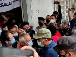 Eksekusi Bangunan Gang Tengah Semarang Diwarnai Aksi Dorong Antara Lansia Alumni THHK dan Petugas PN