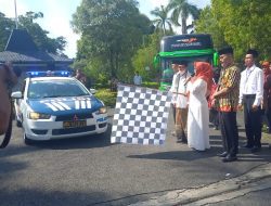 Isak Tangis Mewarnai Keberangkatan Calon Jamaah Haji Kabupaten Blora