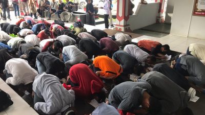 56 Napi Lapas Semarang Sujud Syukur Bisa Bebas Usai Terima Asimilasi
