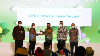 DPRD Jateng Raih Penghargaan Nirwasita Tantra 