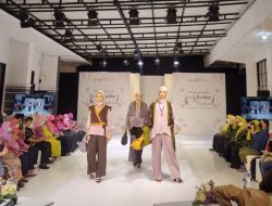 182 Siswa SMK Eksplorasi Karya Desain di Batik Kudus in Fashion