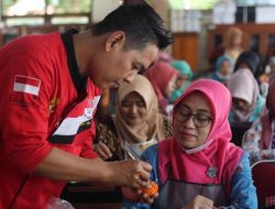Chef Imam Beri Pelatihan Carving Buah dan Sayur ke Anggota PKK se Kabupaten Batang