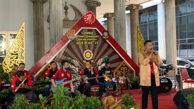 42 OPD Pemkot Meriahkan Lomba Nyanyi Dangdut di Balaikota Semarang