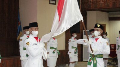 27 Anggota Paskibra Kota Semarang Dilantik